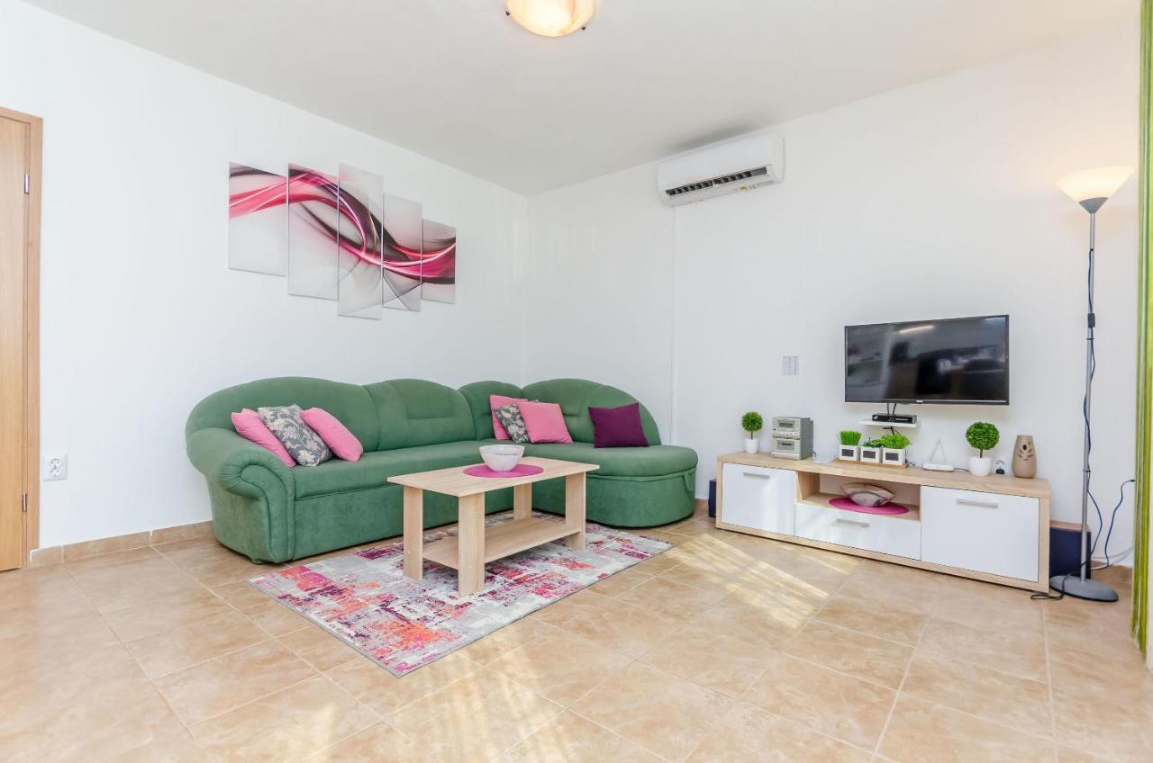 Apartment Snjezana Marina Luaran gambar