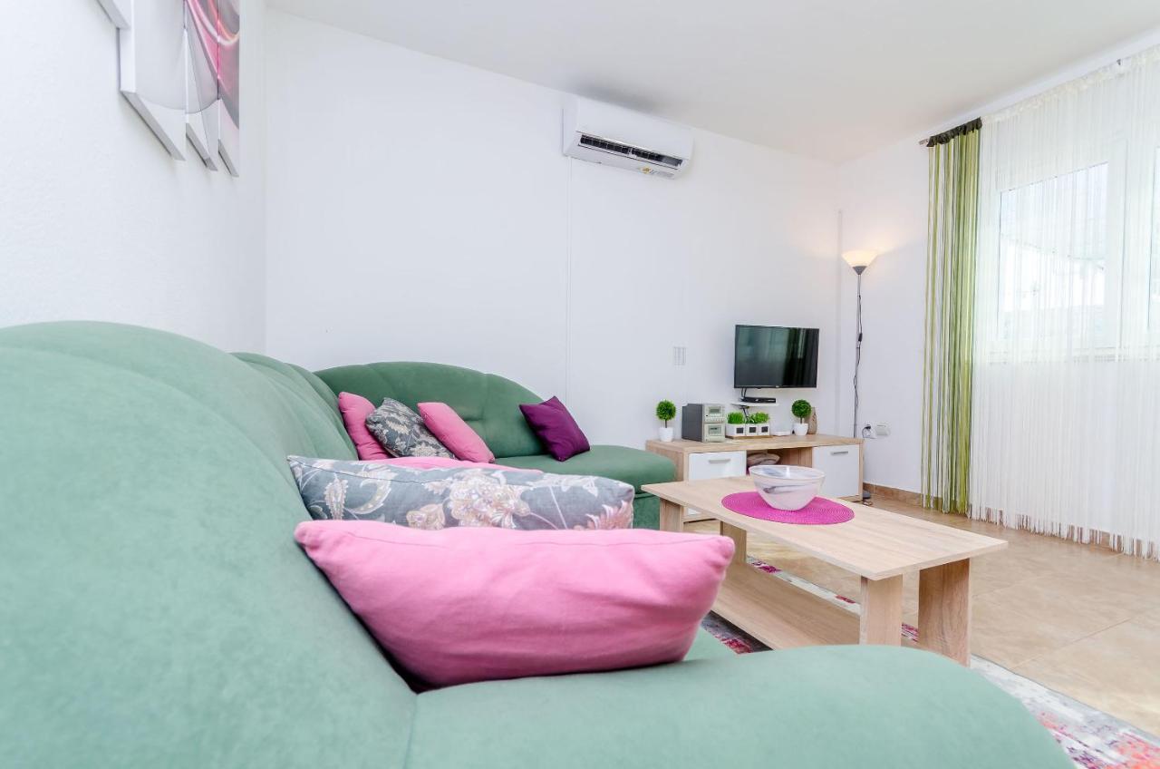 Apartment Snjezana Marina Luaran gambar