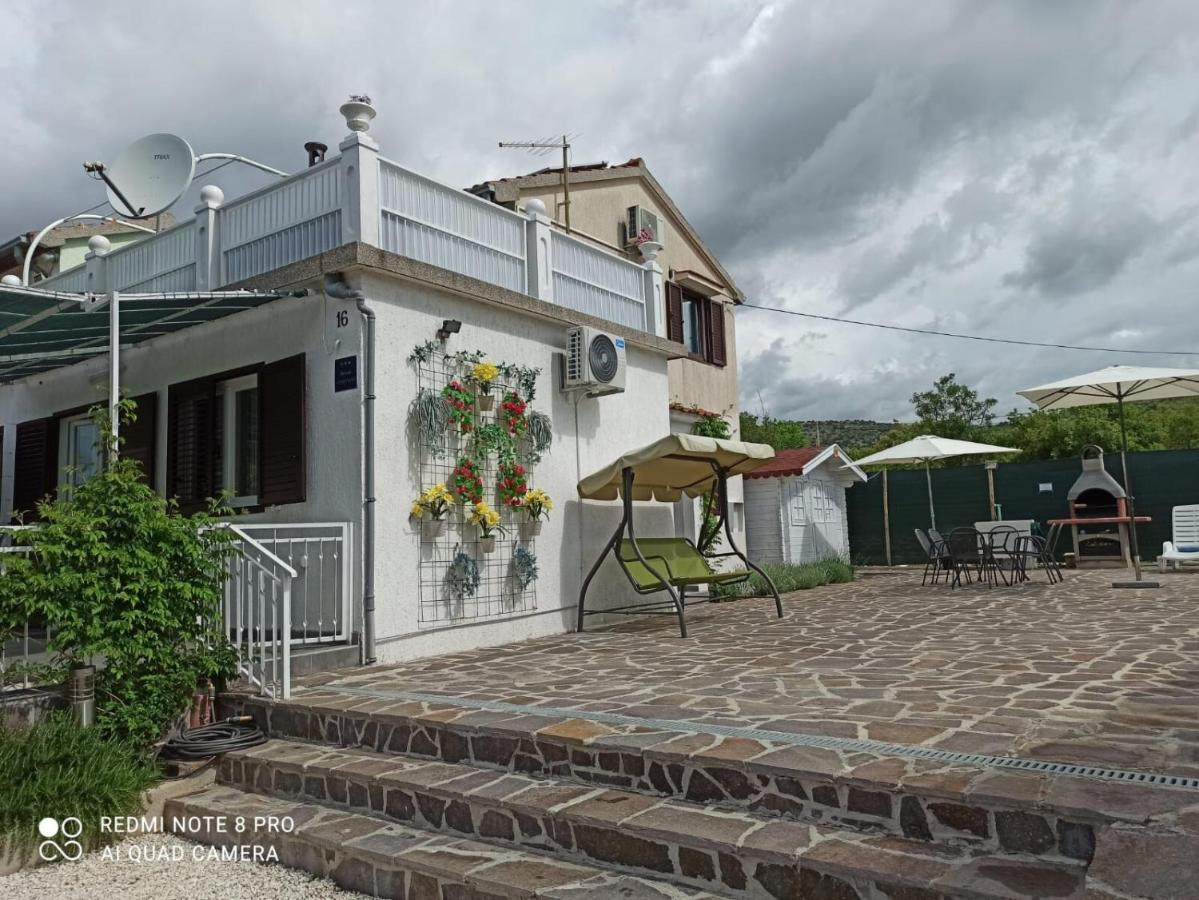 Apartment Snjezana Marina Luaran gambar